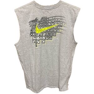 Men’s Vintage 2XL Under Nike Light Gray and Yellow Tank Top